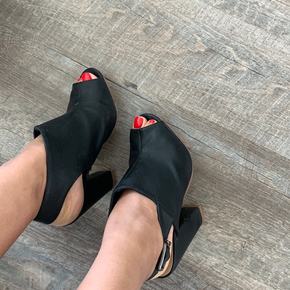 H&M leather sandals